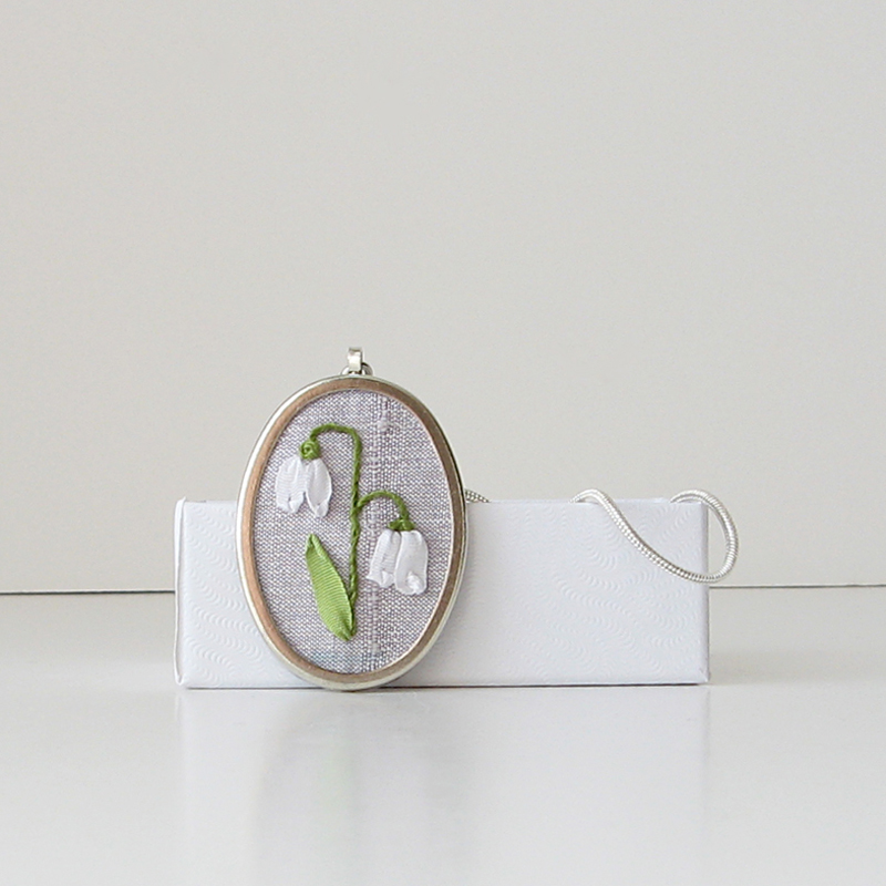Snowdrops Necklace 